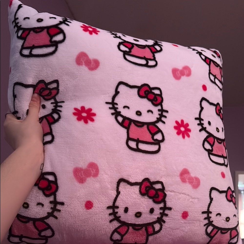 Hello Kitty Pink and White Pillow - Picture 1 of 1